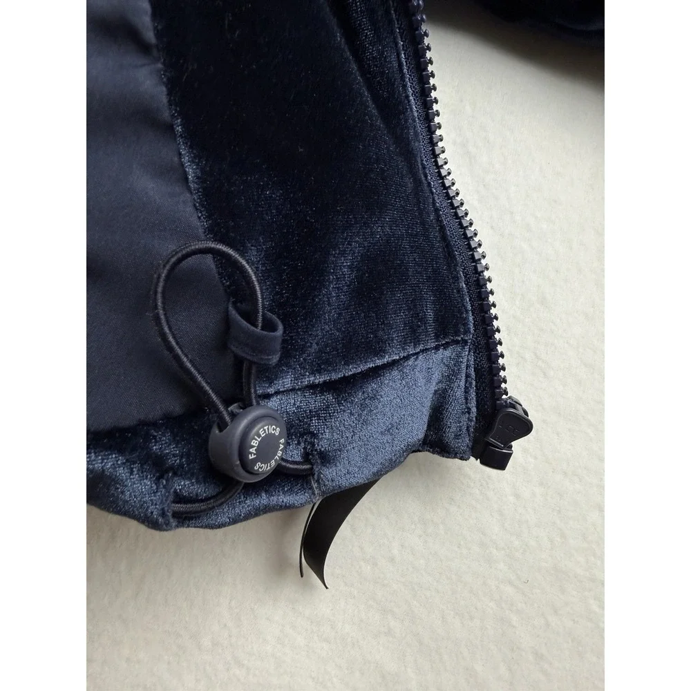 Fabletics Wander Velour Cropped Puffer Jacket Navy Blue Size M
